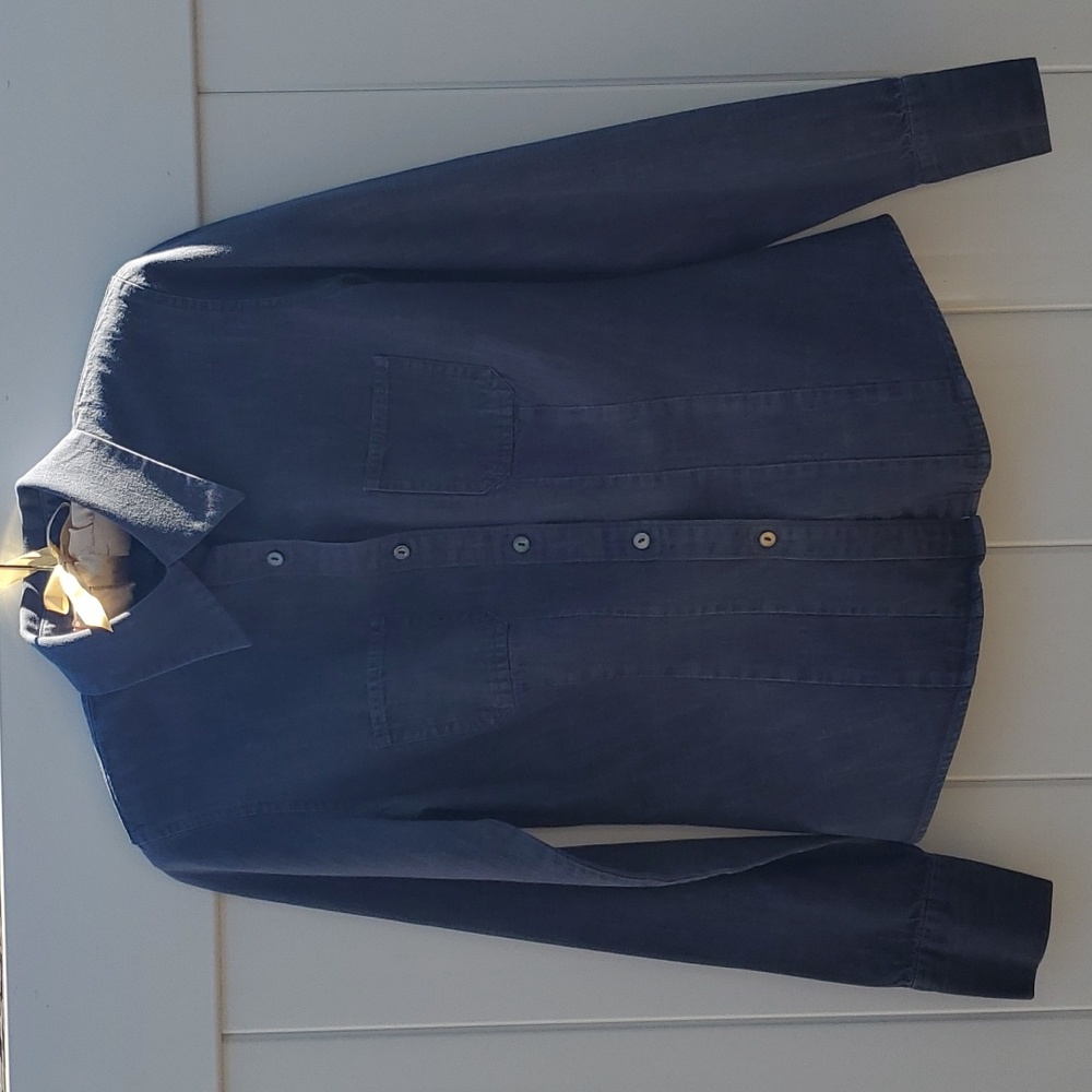 Banana Republic  blue denim shirt XS